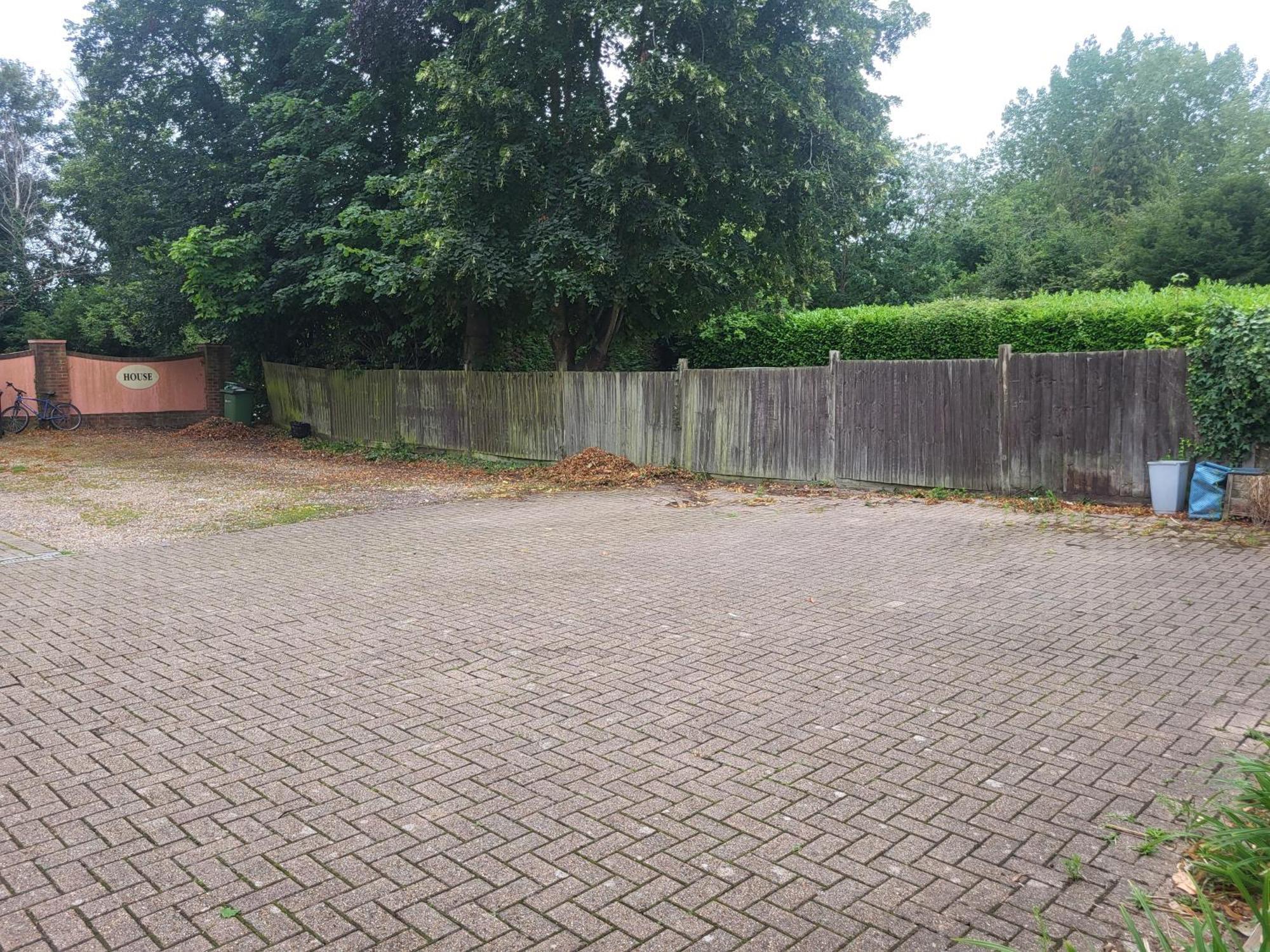 All Seasons Gatwick Guest House & Parking Horley Buitenkant foto