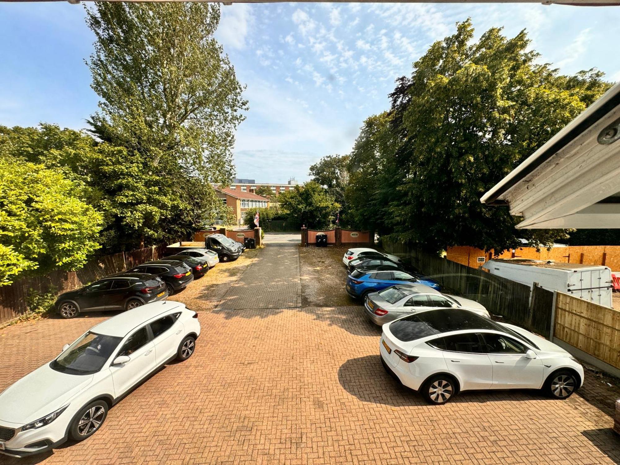 All Seasons Gatwick Guest House & Parking Horley Buitenkant foto